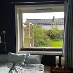 I Enebolig Pa Valderoya Ved Alesund *