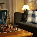 I Enebolig Pa Valderoya Ved Alesund Ytterland