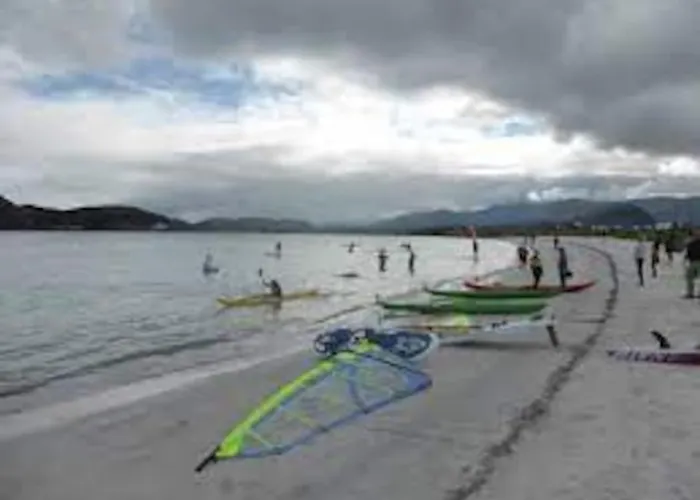 I Enebolig Pa Valderoya Ved Alesund
