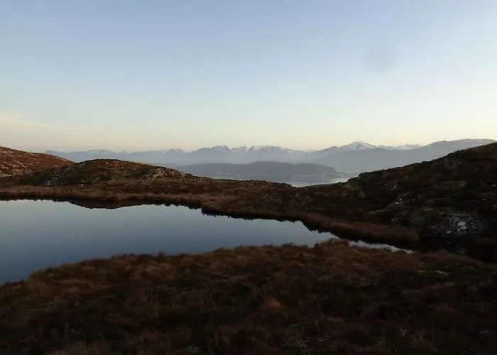 公寓 I Enebolig Pa Valderoya Ved Alesund *